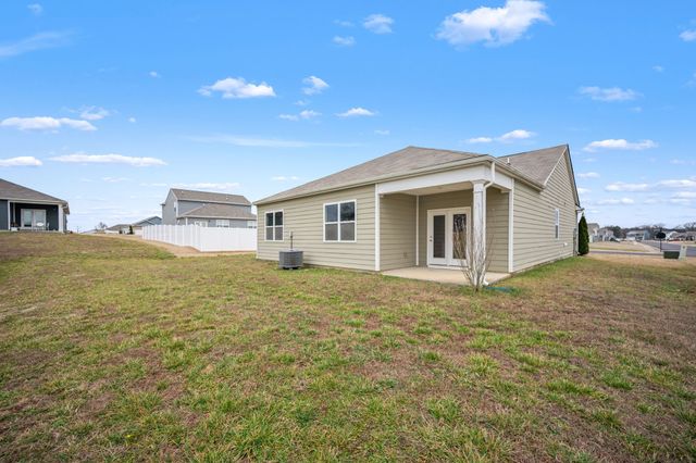 424 Lauren Ln, Chapel Hill, TN 37034