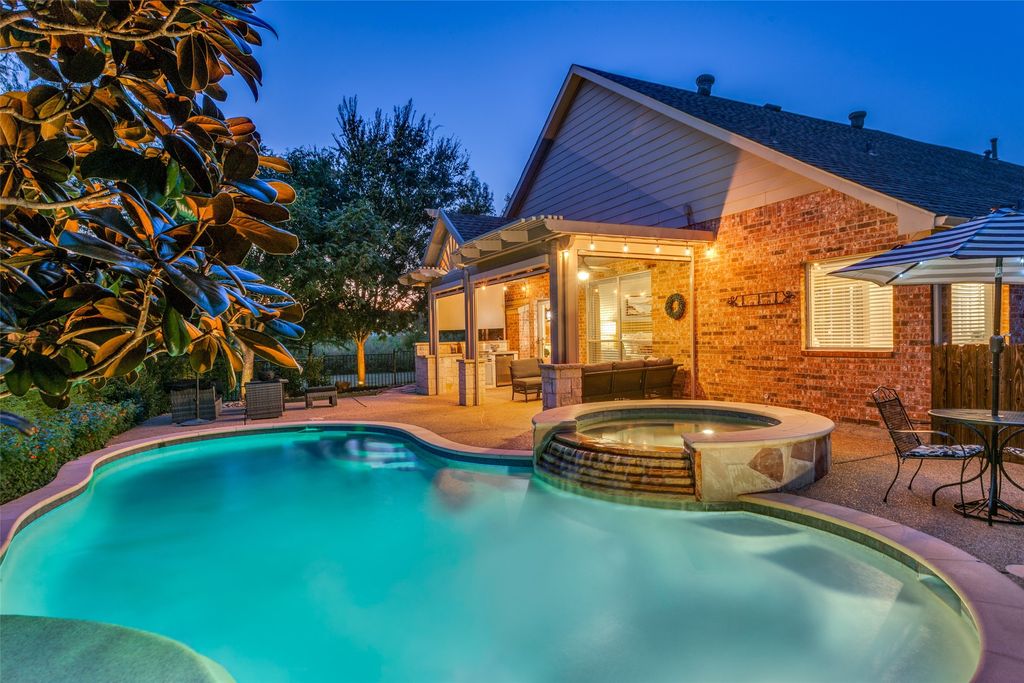 4300 Rosebriar Way, Fort Worth, TX 76244