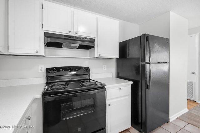11631 GWYNFORD Lane, Jacksonville, FL 32223