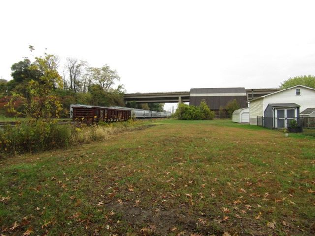 203 E Madison Ave, New Castle, PA 16102