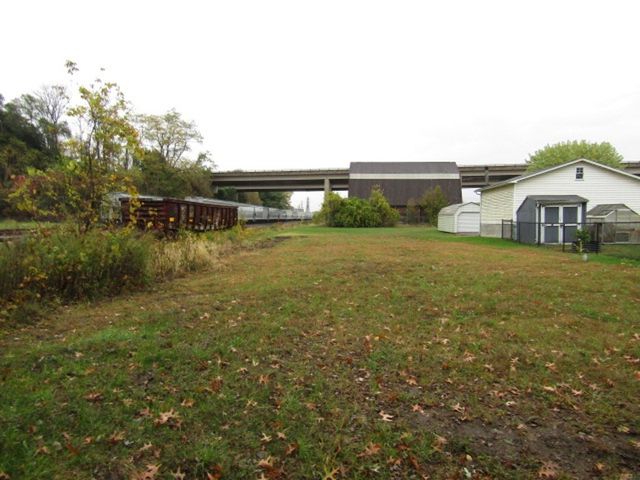 203 E Madison Ave, New Castle, PA 16102