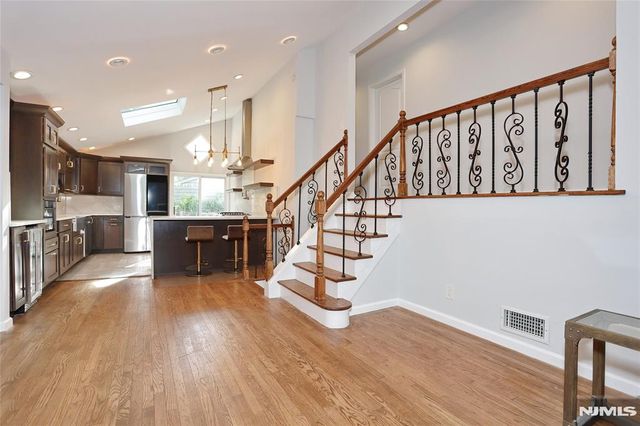 69 Pittis Avenue, Allendale, NJ 07401