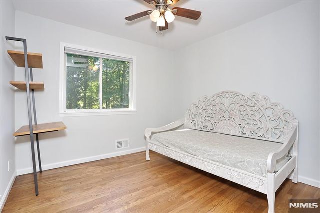 69 Pittis Avenue, Allendale, NJ 07401