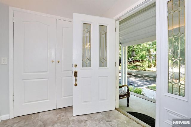 69 Pittis Avenue, Allendale, NJ 07401