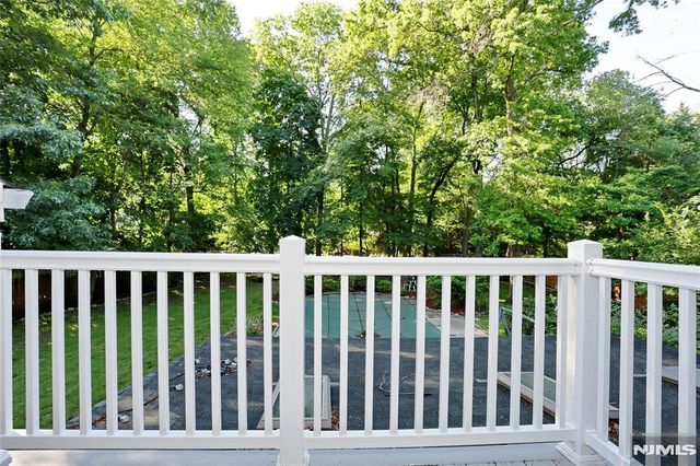 69 Pittis Avenue, Allendale, NJ 07401