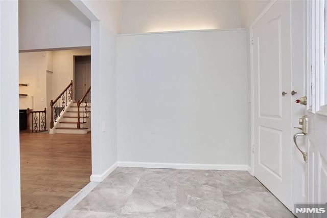 69 Pittis Avenue, Allendale, NJ 07401