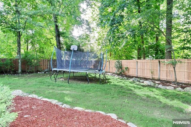69 Pittis Avenue, Allendale, NJ 07401