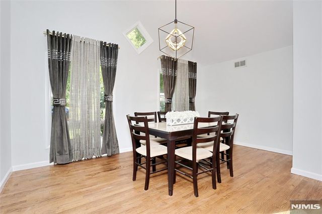 69 Pittis Avenue, Allendale, NJ 07401