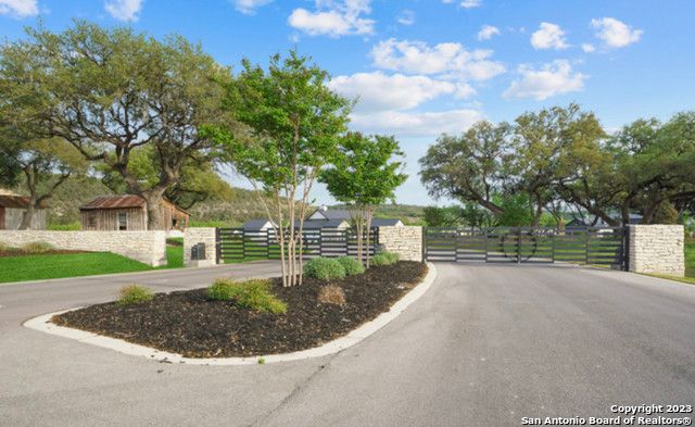 877 Bingham, New Braunfels, TX 78132