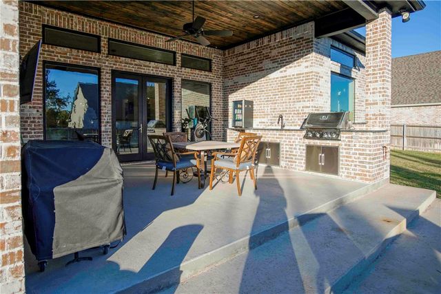 2047 Pebble Bend Drive, College Station, TX 77845