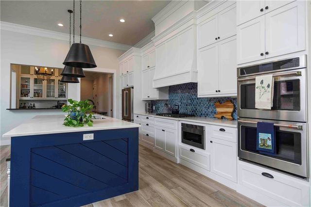 2047 Pebble Bend Drive, College Station, TX 77845