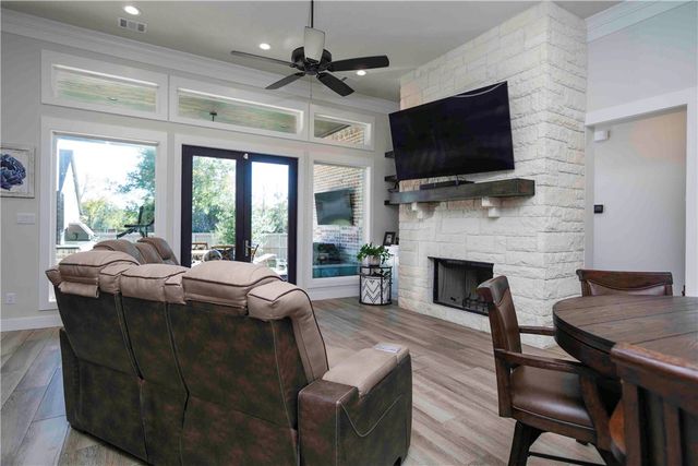 2047 Pebble Bend Drive, College Station, TX 77845