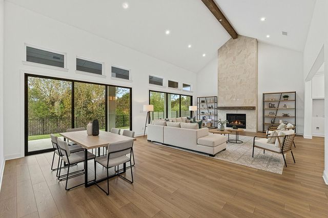 2102 Crimson Sunset DR, Georgetown, TX 78628