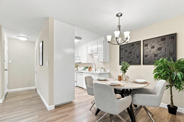 309 Tradewinds Drive 15, San Jose, CA 95123