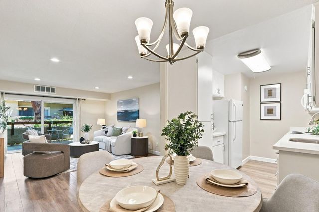 309 Tradewinds Drive 15, San Jose, CA 95123