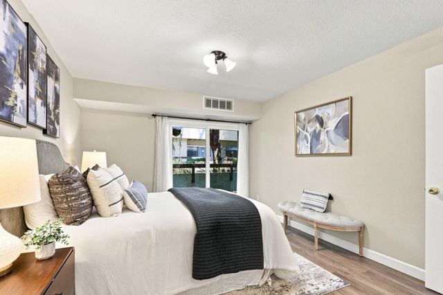 309 Tradewinds Drive 15, San Jose, CA 95123