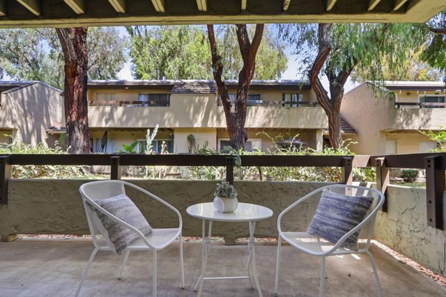 309 Tradewinds Drive 15, San Jose, CA 95123