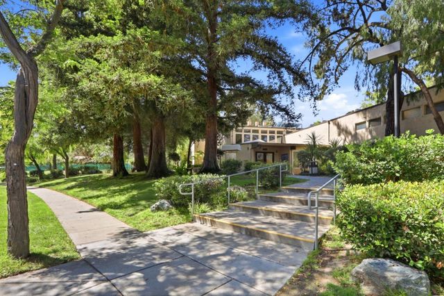 309 Tradewinds Drive 15, San Jose, CA 95123