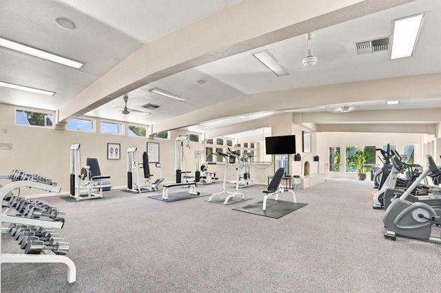 309 Tradewinds Drive 15, San Jose, CA 95123