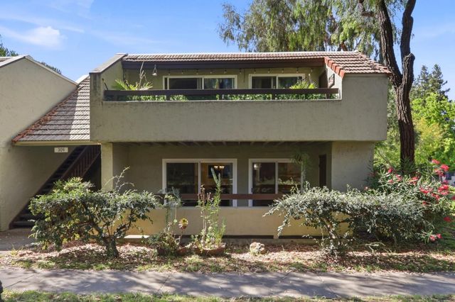 309 Tradewinds Drive 15, San Jose, CA 95123