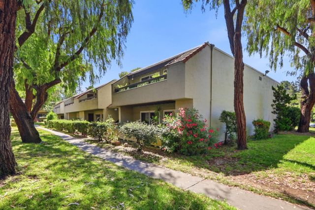 309 Tradewinds Drive 15, San Jose, CA 95123