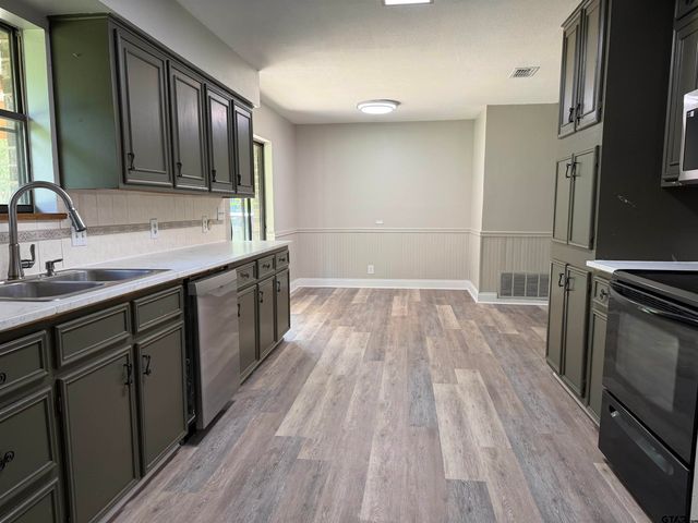 307 Woodhaven, Whitehouse, TX 75791