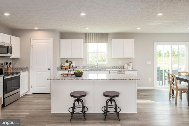 5509 MUTUAL DR, Inwood, WV 25428