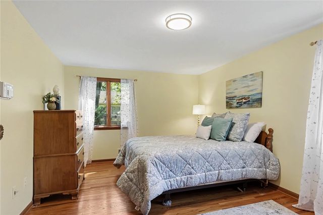 33 Scotch Lane, Irondequoit, NY 14617