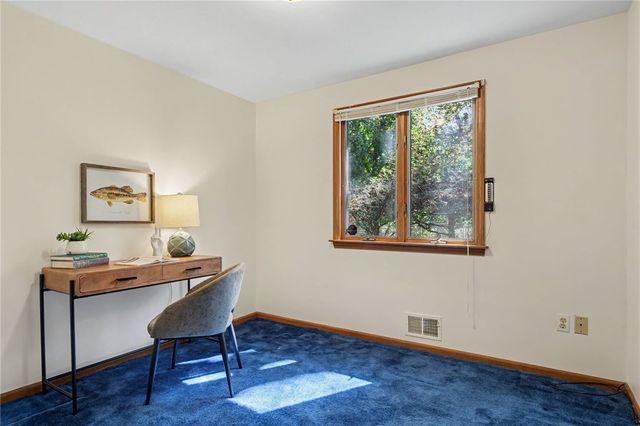 33 Scotch Lane, Irondequoit, NY 14617