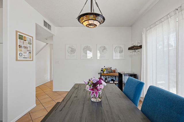 2920 Burton Avenue SE, Albuquerque, NM 87106