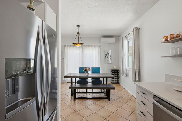 2920 Burton Avenue SE, Albuquerque, NM 87106