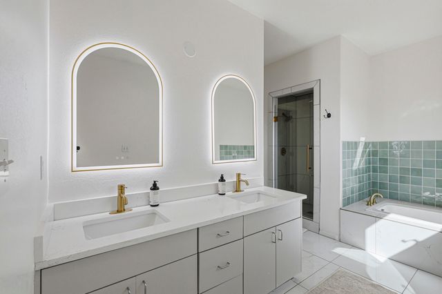 2920 Burton Avenue SE, Albuquerque, NM 87106