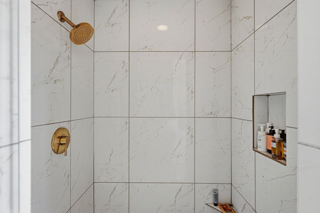 2920 Burton Avenue SE, Albuquerque, NM 87106