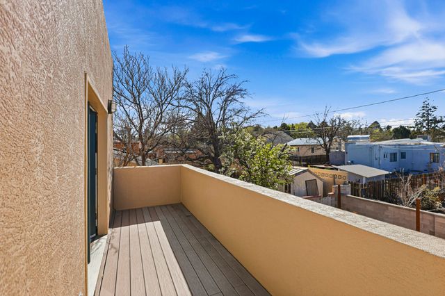 2920 Burton Avenue SE, Albuquerque, NM 87106