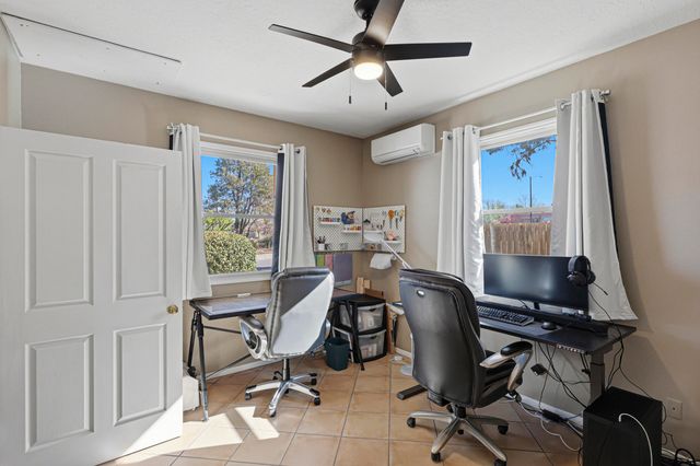 2920 Burton Avenue SE, Albuquerque, NM 87106