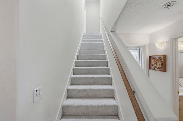 2920 Burton Avenue SE, Albuquerque, NM 87106