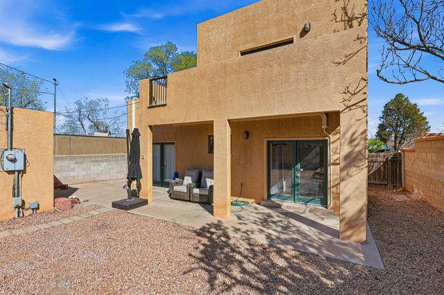 2920 Burton Avenue SE, Albuquerque, NM 87106