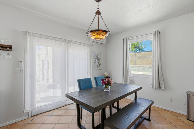 2920 Burton Avenue SE, Albuquerque, NM 87106