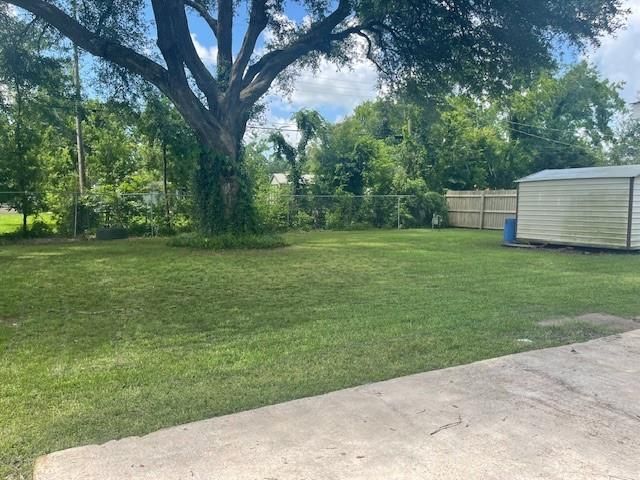 700 Northridge Street, Angleton, TX 77515