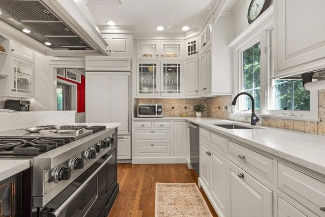 3 Joshua Path, Natick, MA 01760