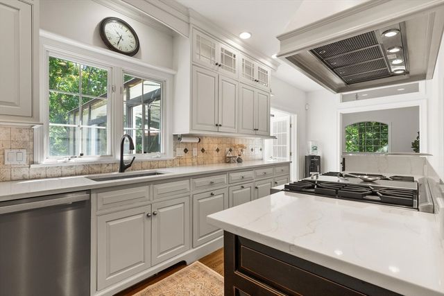 3 Joshua Path, Natick, MA 01760