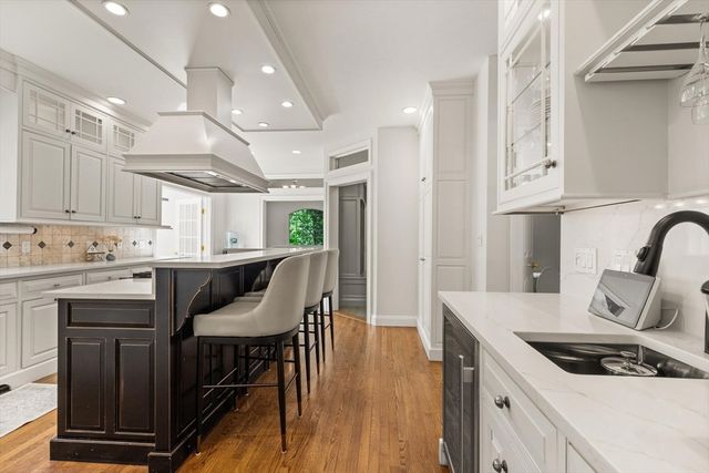3 Joshua Path, Natick, MA 01760