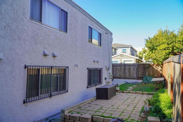 2127 Front St., San Diego, CA 92101