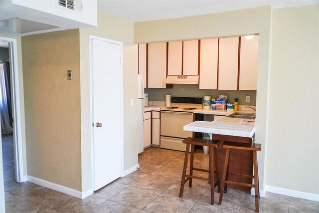 2127 Front St., San Diego, CA 92101