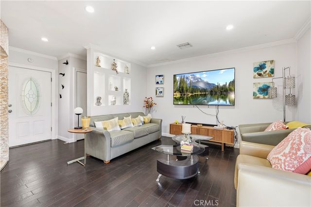 9363 Gullo, Pacoima, CA 91331