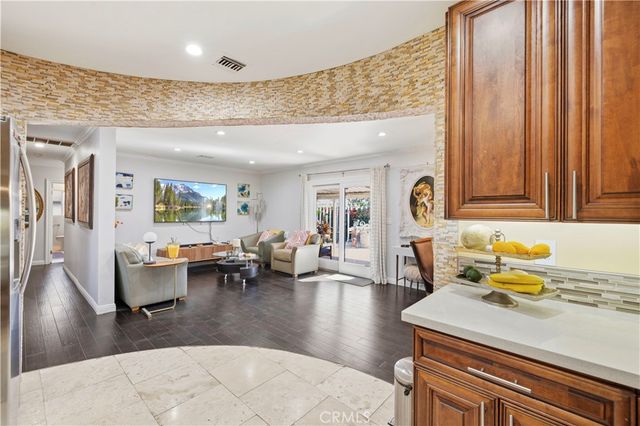 9363 Gullo, Pacoima, CA 91331