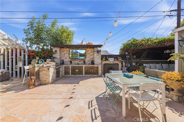 9363 Gullo, Pacoima, CA 91331