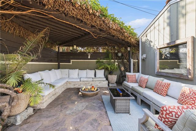 9363 Gullo, Pacoima, CA 91331