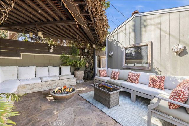 9363 Gullo, Pacoima, CA 91331