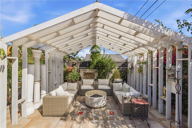 9363 Gullo, Pacoima, CA 91331